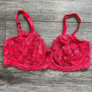 Victoria's Secret | 38D Curvy Collection Hot Pink Floral Lace Underwire Bra NWT